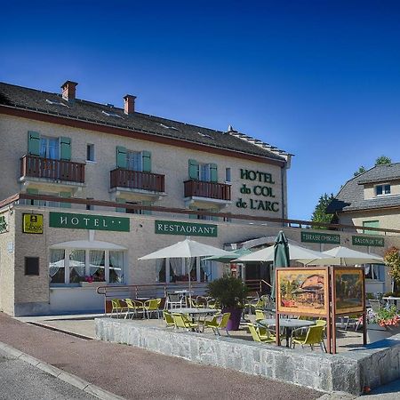 Logis Hotel - Le Col De L'Arc لانس-آن-فيركور المظهر الخارجي الصورة